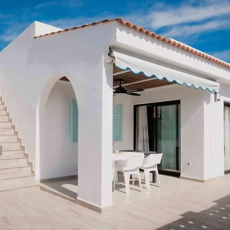 Villa Aloha Jacuzzi y vistas al mar Corralejo-3